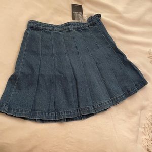 Forever 21 Denim Pleated Skirt NWT